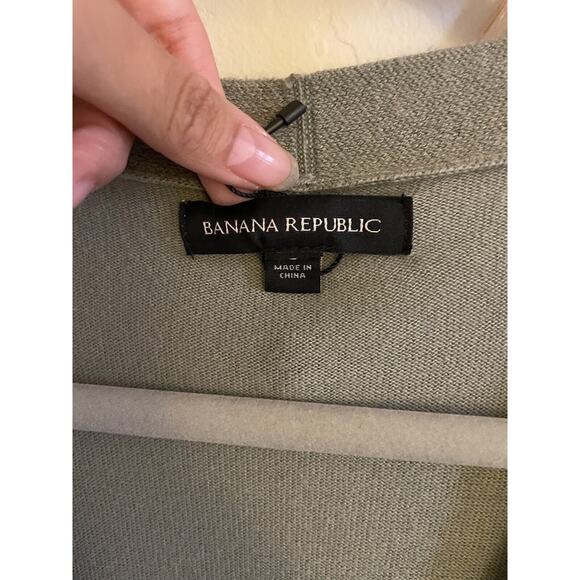 Banana Republic Cardigan Women's Small Forever Sweater Green Button Up Light - Picture 3 of 7